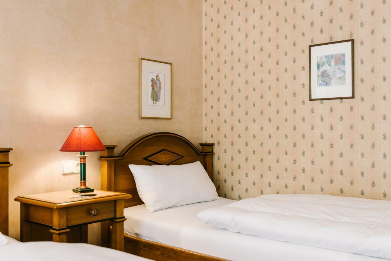 Landhaus Keller - Hotel & Restaurant Malterdingen Екстер'єр фото
