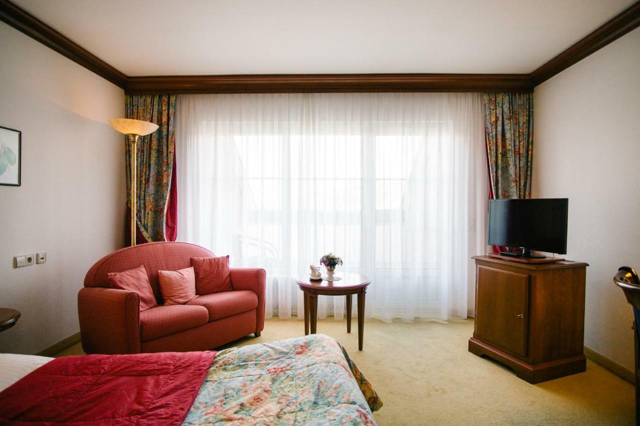 Landhaus Keller - Hotel & Restaurant Malterdingen Екстер'єр фото